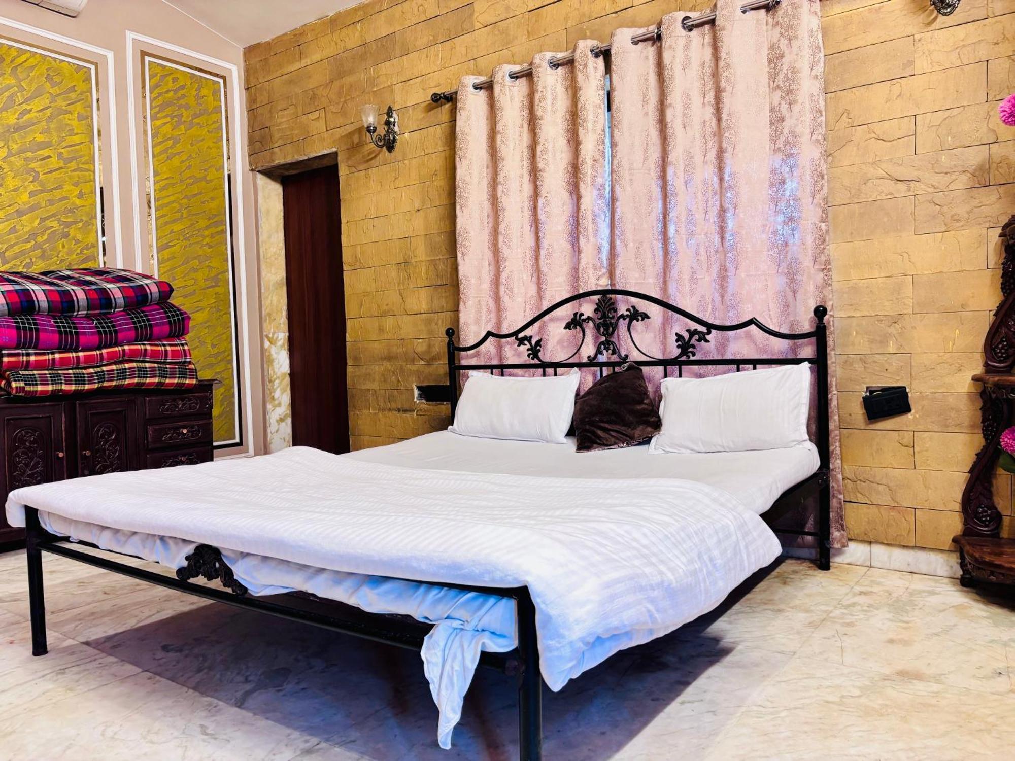 Bailey'S Castle Villa Lonavala Exterior photo