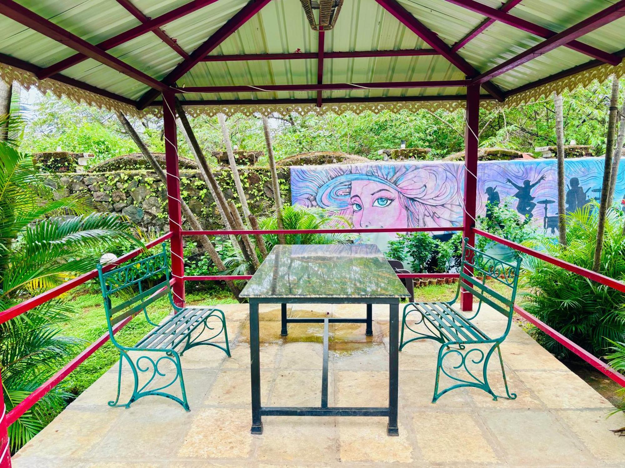 Bailey'S Castle Villa Lonavala Exterior photo